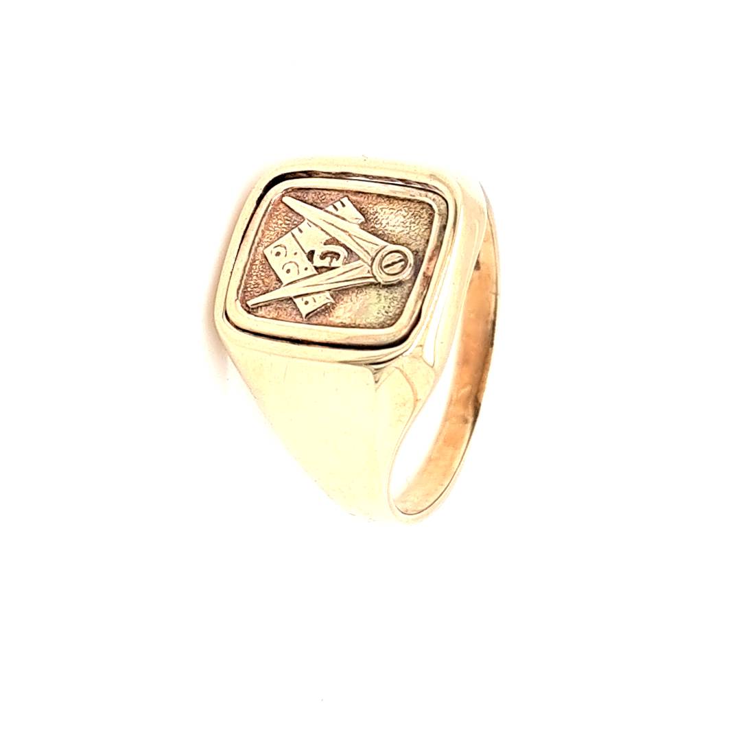 Reversible masonic clearance ring